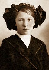 Luella M. Hanson in 1915 born 1901