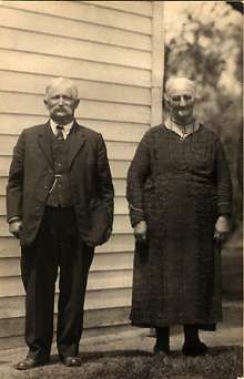 William (1849-1932) and Anna Rock Schommer (1859-1938) submitted by Nick Schommer